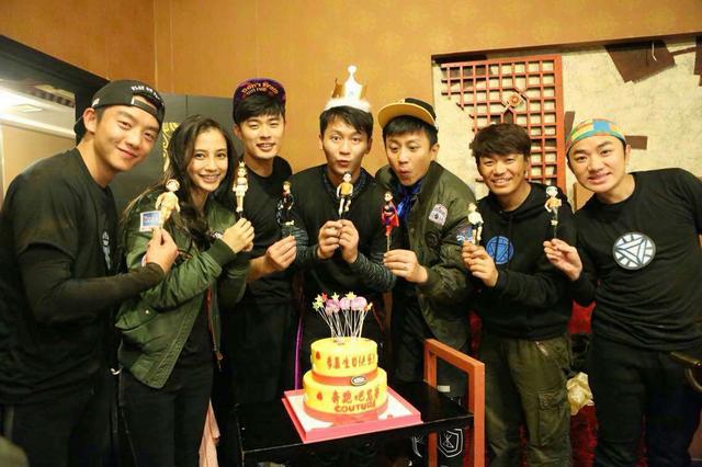 暖男李晨生日做公益 奔跑团兄弟情深送祝福