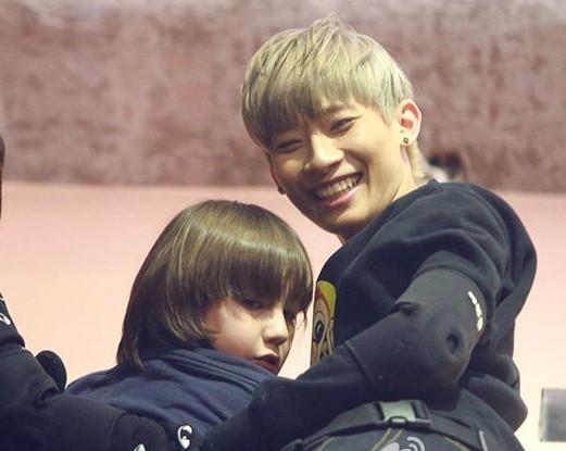 长腿欧巴勇闯《疯狂麦咭》 TimeZ逼E哥屌丝现形