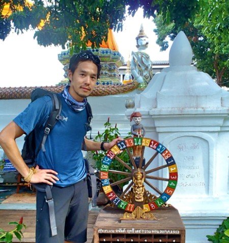 丁春诚背包自助游 赴泰国清迈流连忘返(图)