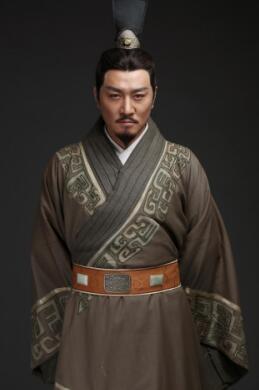 《热血勇士》开播 大董董彦麟完美演绎杨虎威