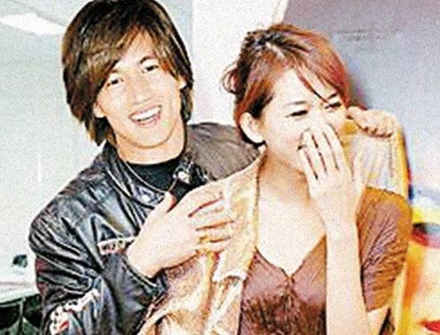 林志玲内衣广告卖肉遭炮轰 与言承旭密会疑复合