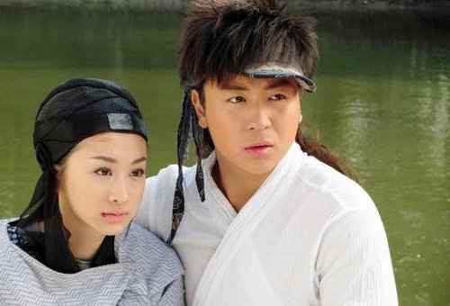 释小龙烦恼不断:事业爱情双失 又陷打人风波