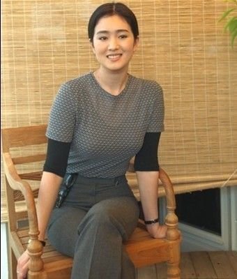 巩俐荒废别墅调查:老村长称钥匙交巩俐手上