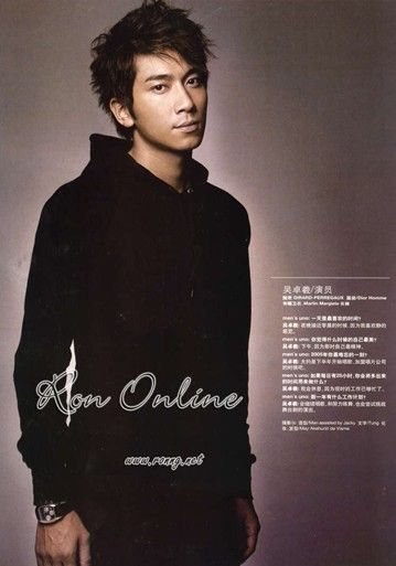  吴卓羲 花心本质被曝 脚踩3船暗交马来西亚女神