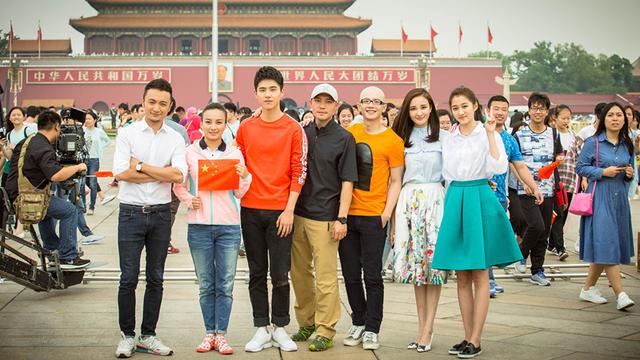 平安献礼建党95周年 天安门前集结快闪深情颂歌