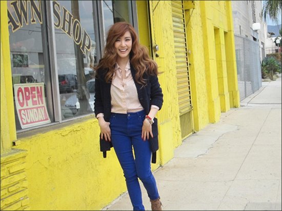 少女时代tiffany回美国度假 洛杉矶街头拍写真