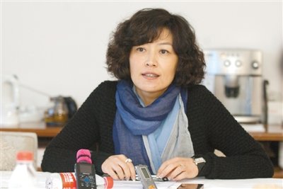 哈文谈蛇年春晚主持人风格:“一定说人话”
