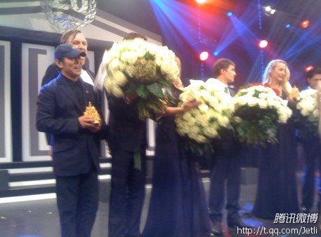 微讯：李连杰德国获慈善奖 志在为社会贡献责任