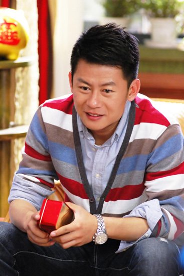 轻喜剧《独生子女》欢乐杀青 李健替80后交答