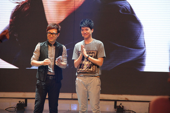 《挑战名人墙》爆笑连连 徐海乔李欣汝巅峰对