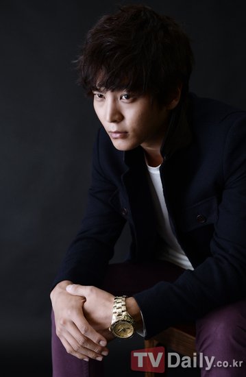 新娘面具》热播朱元梦想成为有人情味的演员