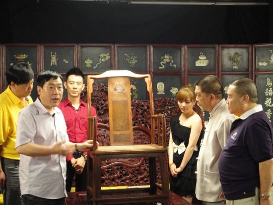 《锋尚之王》揭秘黄花梨 商业炒作促使价格疯