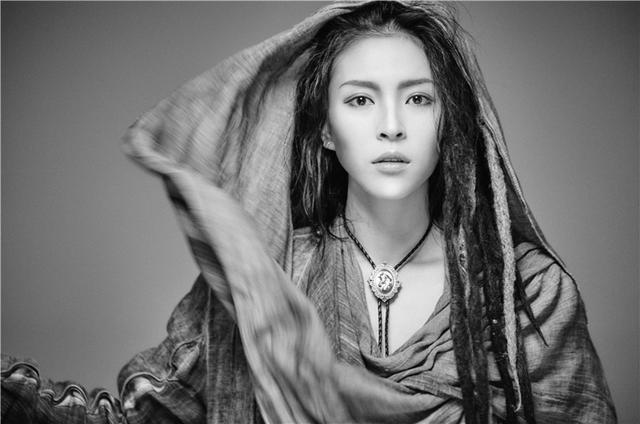 毕夏新歌《醒来》上线 第二张个人EP面世