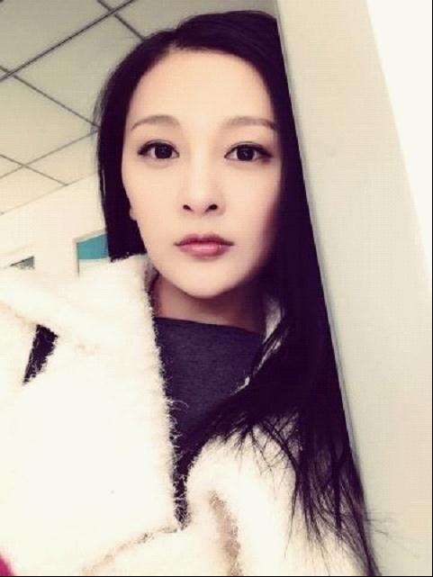 吴谨西携零点乐队 诠释硬汉电影《渣运合伙人》