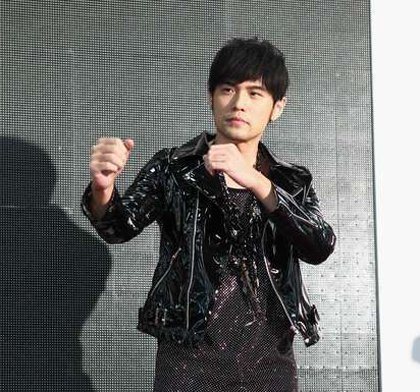 周杰伦否认巴结内地权贵:山西富豪嫁女未捧场