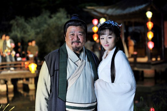 卫小雨《十五贯》恋情虐心 才艺双全获肯定