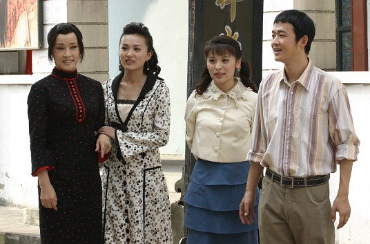 《云袖》赚尽收视 悲情戏带旺包贝尔