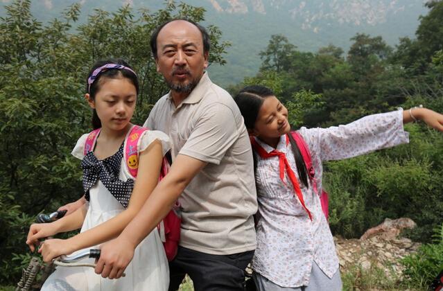 《小轿车》入围民族电影节 任洋样被封最美制片