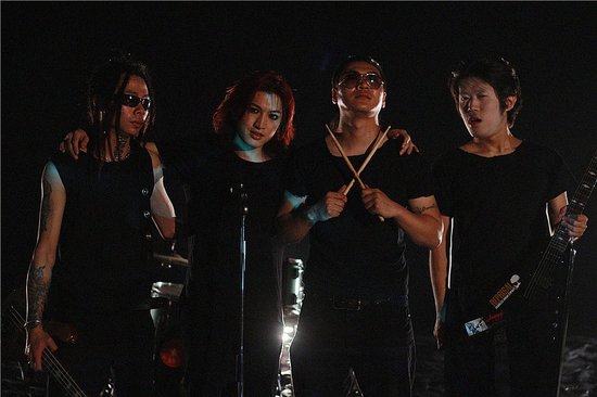 marc李元鹏首支mv曝光 画面极致诠释窒息的爱