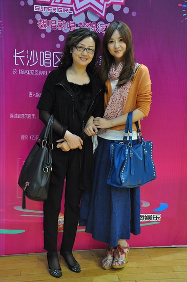 音乐<em>学院</em>校花报名<em>快女</em> 专业成绩全国第一_娱