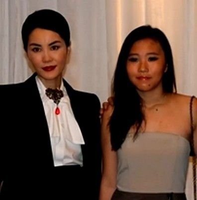  王菲 女儿 窦靖童 低调发新歌 将在iTunes上架_娱