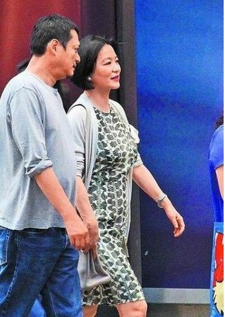 林青霞密约张叔平 澄清称“不是复出是叙旧”