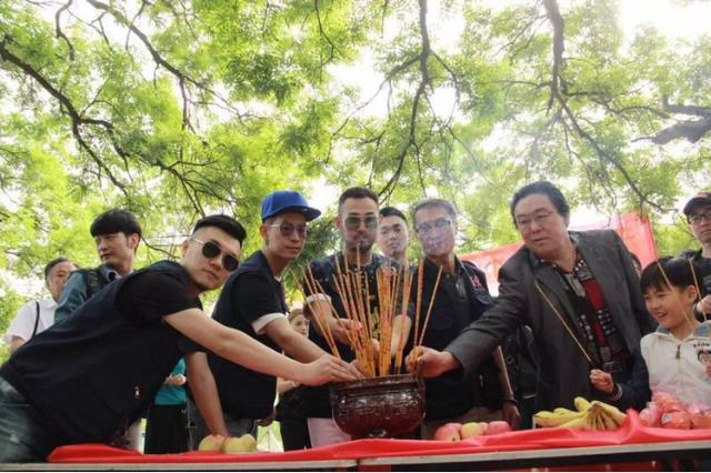 金盾影视、可以影业联合出品《不二土夫子》