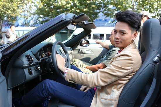 《世界上的另一个我》热拍 黎明明蜕变引人期待