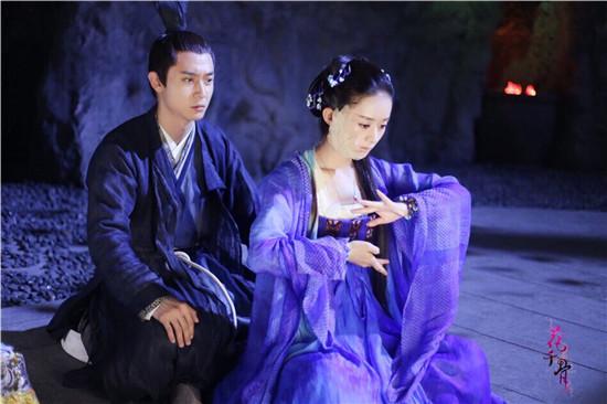 东方因“骨头”学会爱 张丹峰戏里戏外成痴情汉