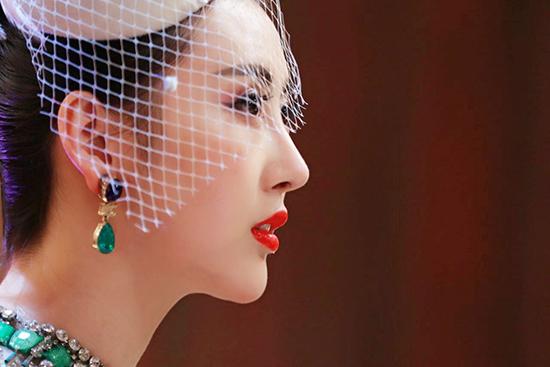 李嘉熙《传奇情仇》旗袍装妩媚动人演技获赞_娱乐_腾讯网