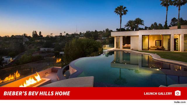 盆栽哥开巡回演唱会 赛琳娜却与前男友比伯重