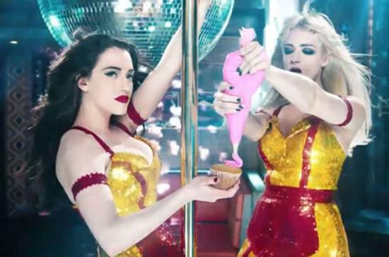 《<em>破产姐妹</em>》充斥淫秽笑话 专家:不配黄金时段