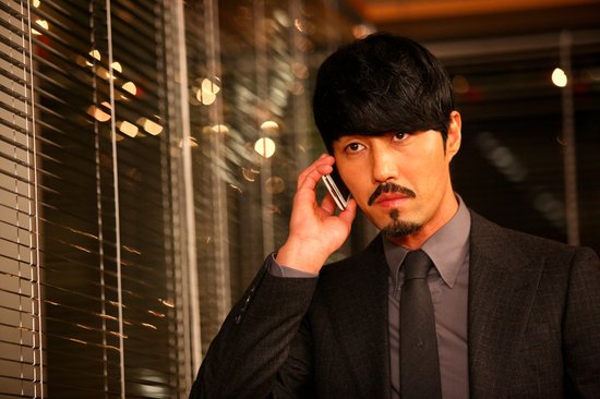 《雅典娜》曝中文预告片 众星潜伏场面燃爆