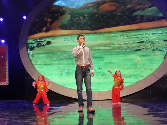 《钢铁年代》获好评 林晓凡受邀“七天乐”