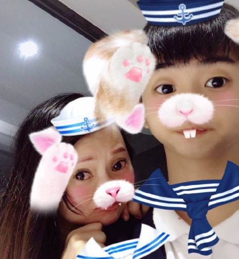 伊能静称曾被全世界吐口水 靠儿子挺过