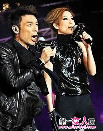 郑秀文否认10月与许志安结婚 盘点郑秀文许志