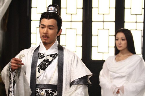 《新洛神》槽点多:一步一高潮 一集一吐血