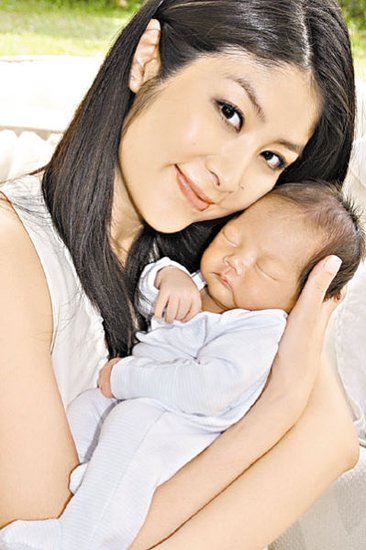 陈慧琳两儿相处和睦感欣慰 从母亲身上学到很多