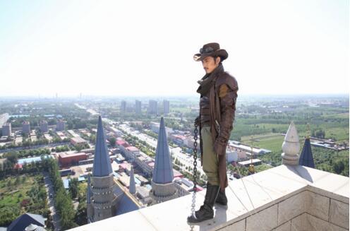 《捉妖学院》杀青 王泽宗实力演绎硬汉柔情