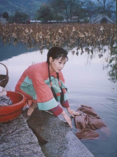 《徽州女人》热播 王维维演苦情徽女受关注