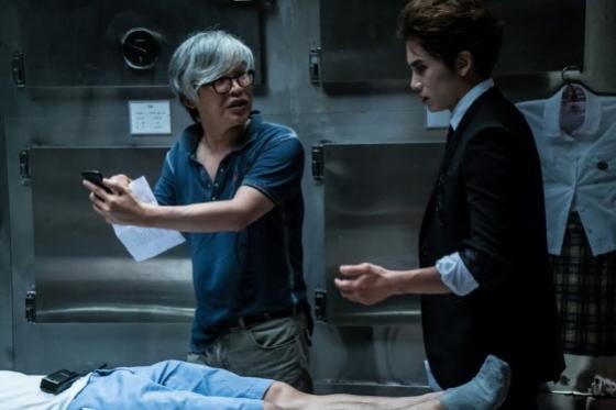 池城画烟熏妆饰演吸血鬼 主演林常树导演短片