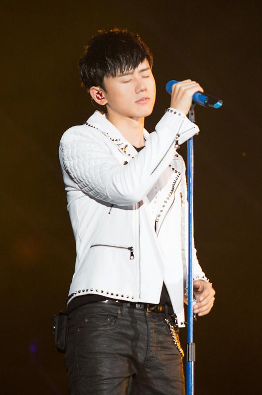 张杰 我想 巡演北京站震撼落幕 四万人狂欢谢娜助阵
