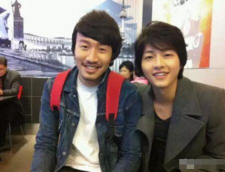 宋仲基的CP体质:和谁站在一起,都是爱情大片