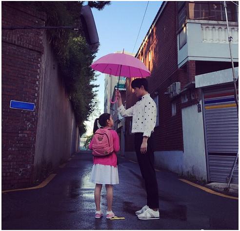 甜齁了!杨洋新剧数三万只羊哄小女友睡觉