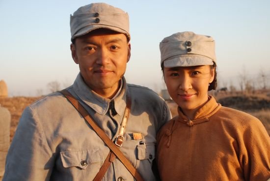 李红兵创作,著名演员唐国强,张延,李悦溪等人主演的电视剧《硝烟背后
