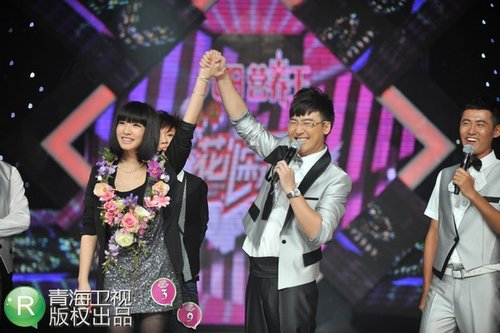 “花儿朵朵”今晚10强抢8 舒高出任主持成焦点