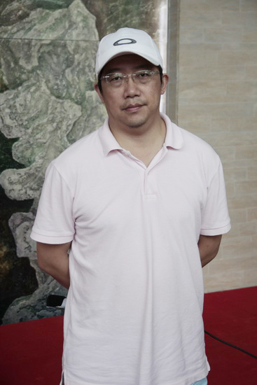 主旋律片《张雅琴》江苏首映 村民感动落泪