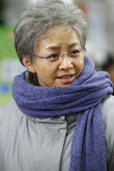 《妈妈的花样年华》今开播 宋丹丹巴图首演母子