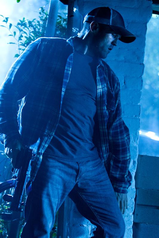 杰森斯坦森再现硬汉本色 誓死捍卫《家园防线》