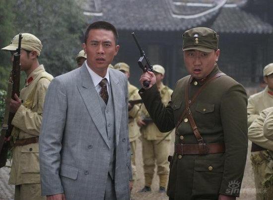 《敌营十八年》热度不减 周德华演技被赞获认可